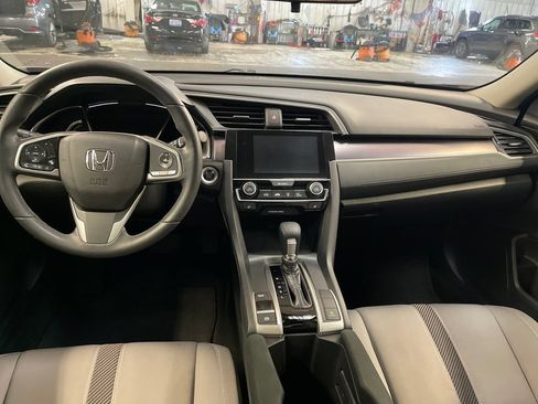 Used 2018 Honda Civic EX-T image 17