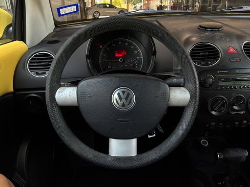 Used 2007 Volkswagen Beetle Convertible w/ Package 1 FWD image 33