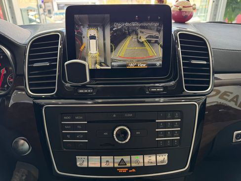 Used 2017 Mercedes-Benz GLS 450 4MATIC image 19