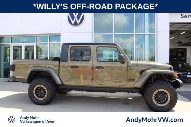 Used 2025 Jeep Gladiator Sport AWD/4WD image 5