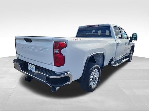 Used 2024 Chevrolet Silverado 2500 LT image 8