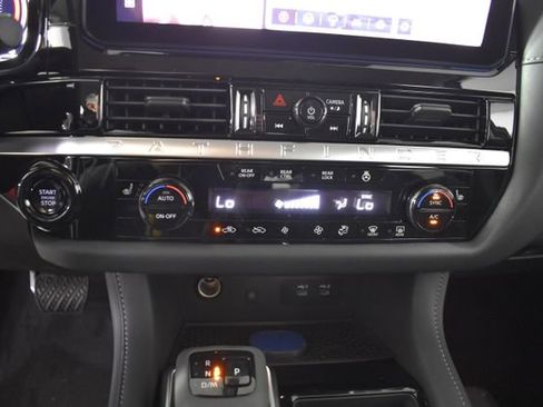 New 2026 Nissan Pathfinder SL AWD/4WD image 25