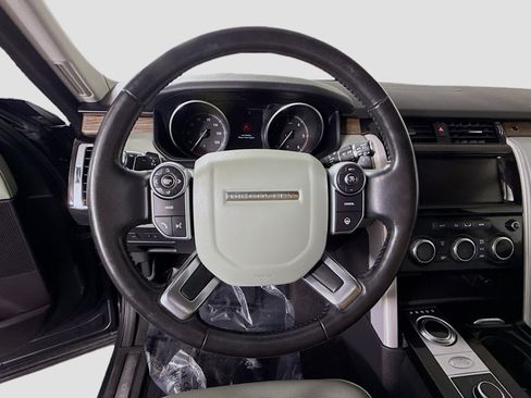 Used 2017 Land Rover Discovery HSE Luxury image 13