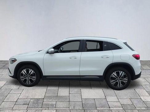 Certified 2025 Mercedes-Benz GLA 250 4MATIC image 4