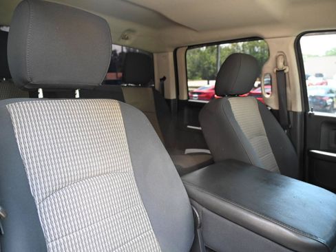 Used 2012 RAM 2500 ST w/ Chrome Appearance Group AWD/4WD image 21