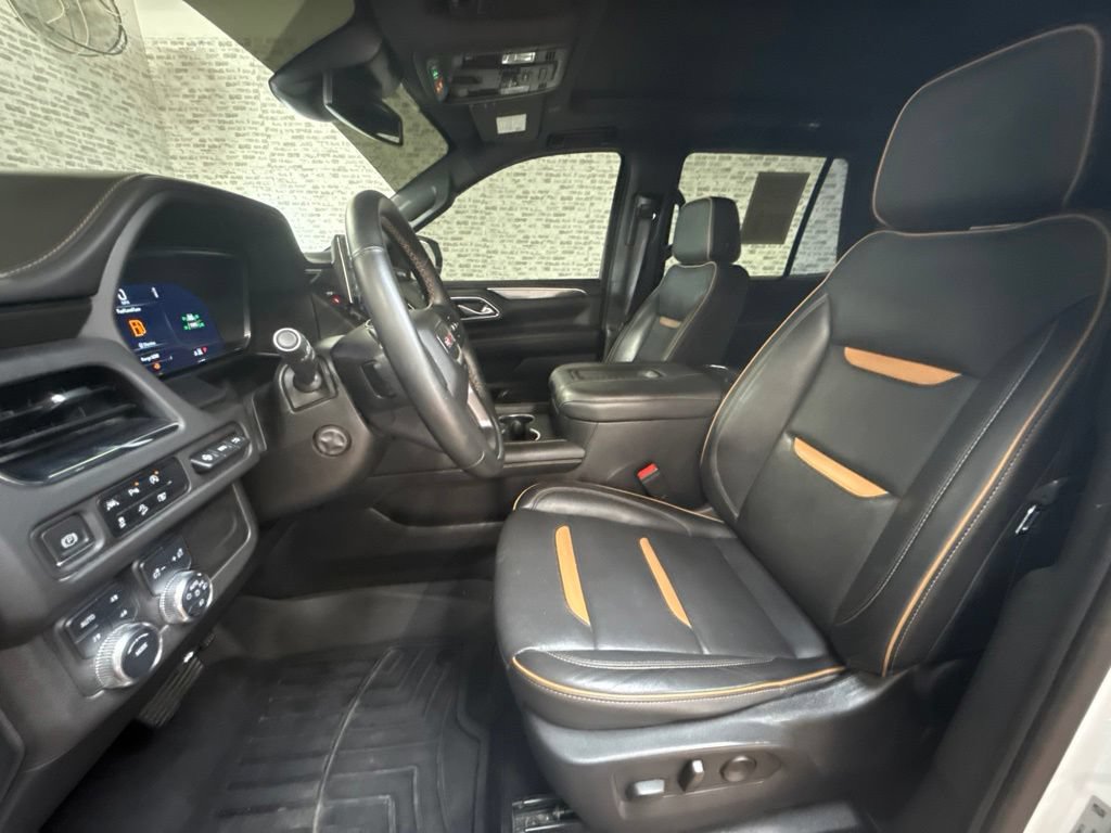 Used 2023 GMC Yukon AT4 w/ Technology Package AWD/4WD image 25