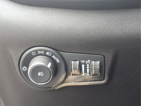 Used 2024 Jeep Compass Limited AWD/4WD image 14