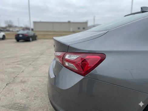 Used 2023 Chevrolet Malibu LT image 3