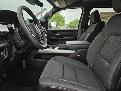 New 2026 RAM 1500 Express AWD/4WD image 12
