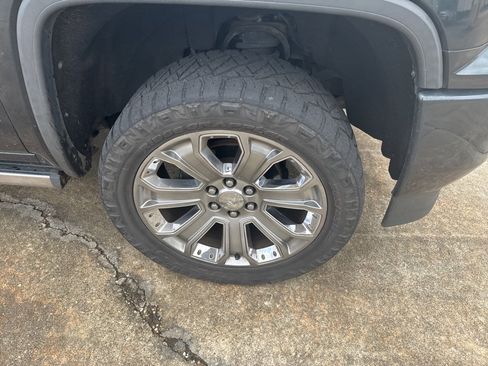 Used 2018 GMC Sierra 1500 Denali w/ Denali Ultimate Package image 19