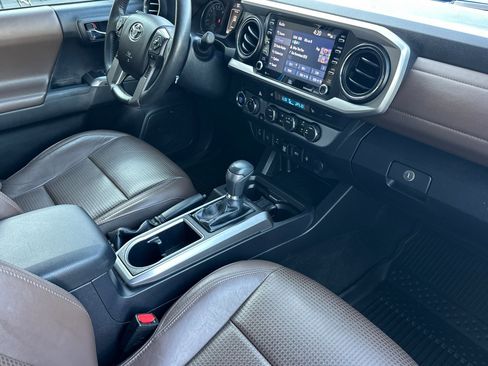 Certified 2021 Toyota Tacoma Limited image 15