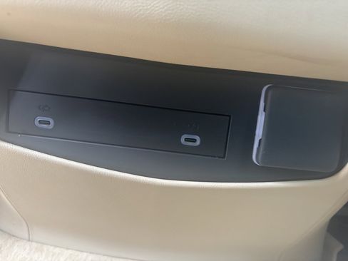 Certified 2023 Cadillac Escalade Premium Luxury w/ Performance Package image 39