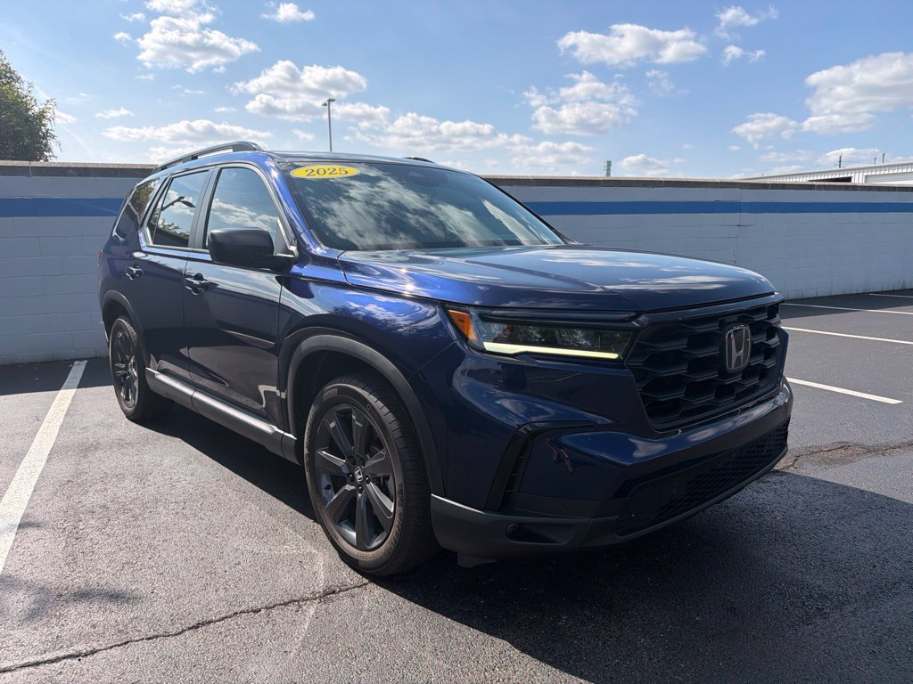 Certified 2025 Honda Pilot Sport image 7