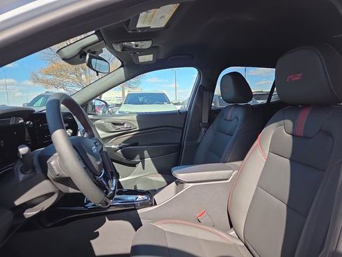 New 2026 Chevrolet Trax RS w/ Driver Confidence Package image 10