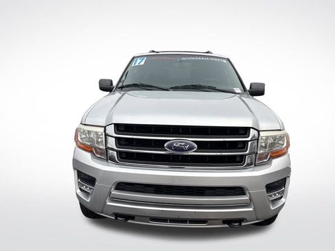 Used 2017 Ford Expedition XLT image 8