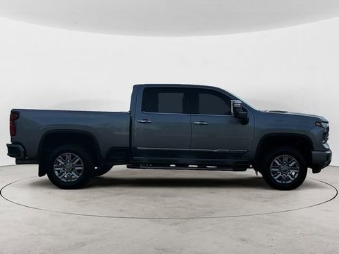 Used 2024 Chevrolet Silverado 3500 High Country w/ Technology Package image 6