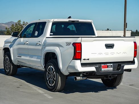New 2025 Toyota Tacoma TRD Sport image 6