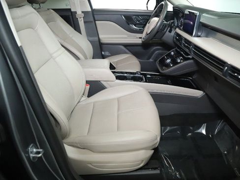 Certified 2022 Lincoln Corsair AWD w/ Premium Package image 36