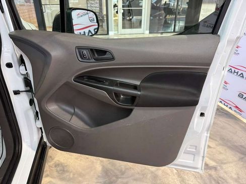 Used 2020 Ford Transit Connect XL image 47
