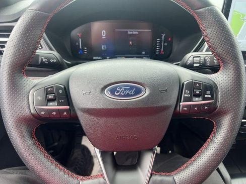 Used 2024 Ford Escape ST-Line w/ Tech Pack #1 AWD/4WD image 6