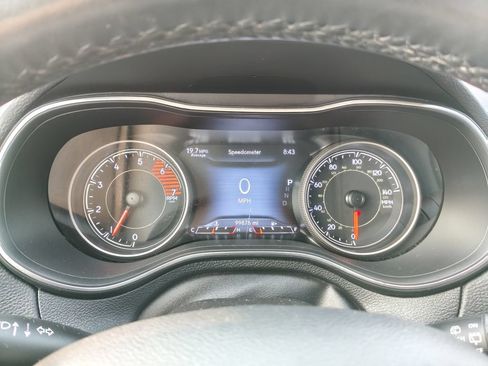 Used 2019 Jeep Cherokee Limited w/ Luxury Group AWD/4WD image 26
