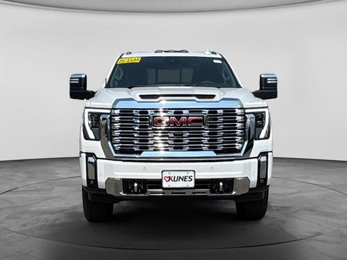 Used 2025 GMC Sierra 2500 Denali w/ Denali Reserve Package AWD/4WD image 2