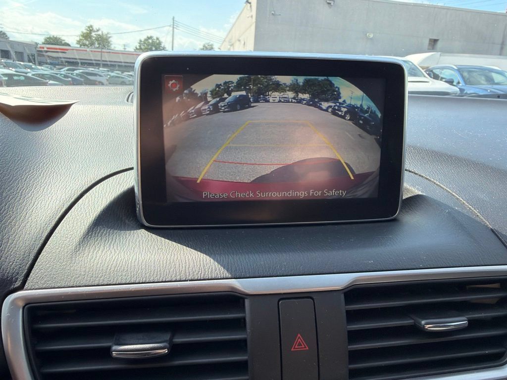 Used 2016 MAZDA MAZDA3 i Touring FWD image 8