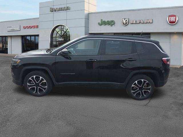 Used 2023 Jeep Compass Limited AWD/4WD image 7