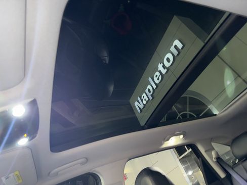 Used 2022 Kia Sorento SX image 8