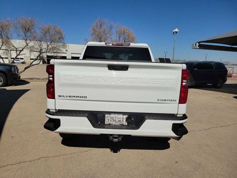Used 2024 Chevrolet Silverado 1500 Custom image 5