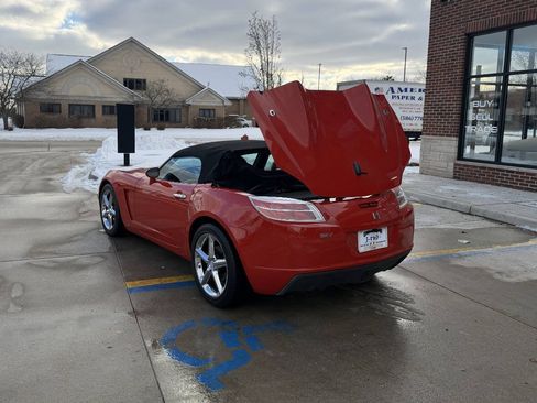 Used 2009 Saturn Sky w/ Premium Trim Package image 16