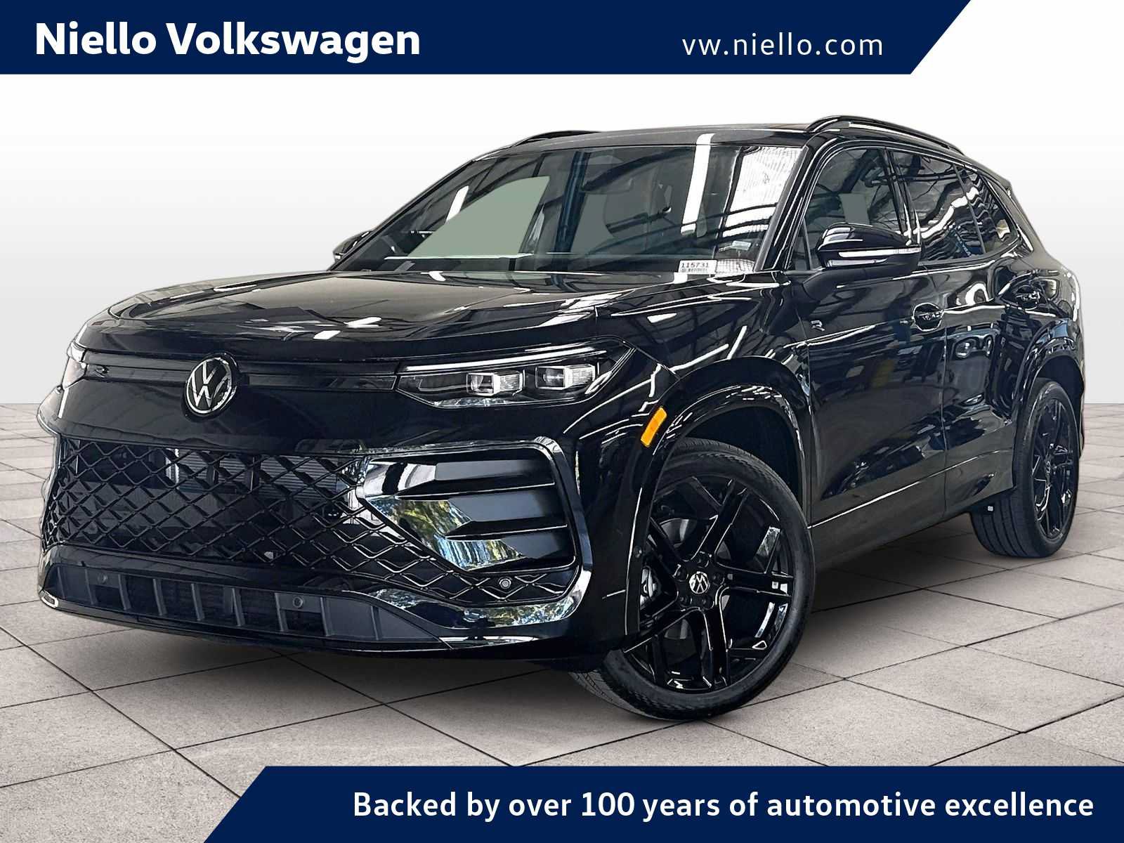 New 2026 Volkswagen Tiguan SE R-Line AWD/4WD image 1
