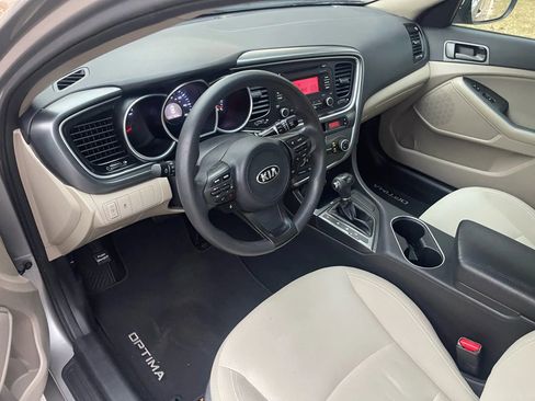 Used 2015 Kia Optima LX FWD image 11