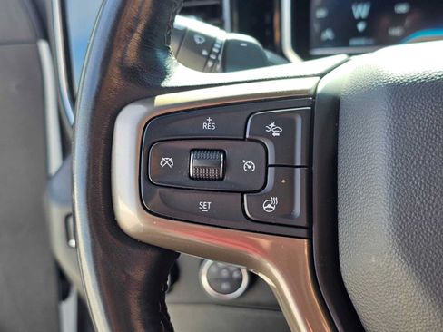Used 2023 Chevrolet Silverado 1500 High Country w/ Technology Package AWD/4WD image 28