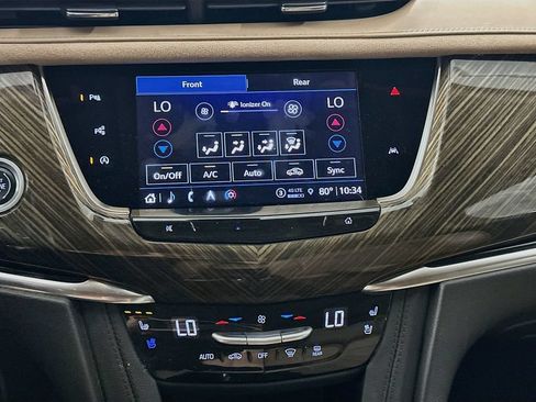 Used 2022 Cadillac XT6 Premium Luxury w/ Platinum Package AWD/4WD image 17