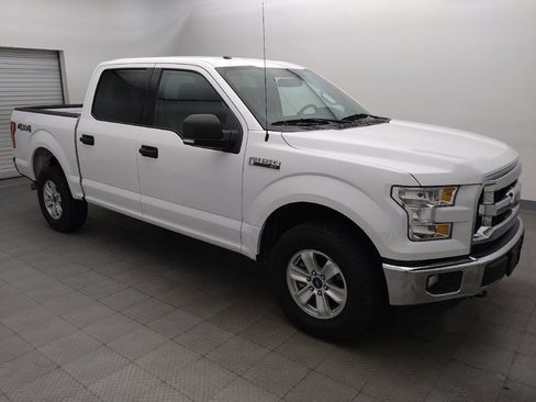 Used 2017 Ford F150 XLT w/ Equipment Group 301A Mid AWD/4WD image 11