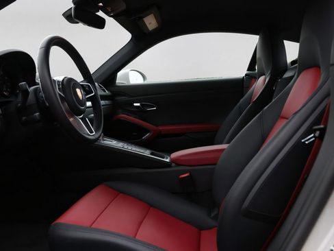 Used 2025 Porsche 718 Cayman RWD image 14