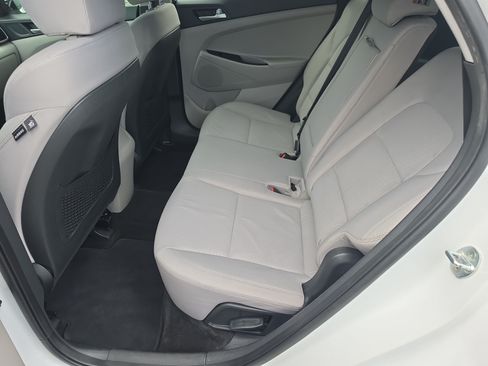 Used 2021 Hyundai Tucson SE w/ Cargo Package FWD image 15