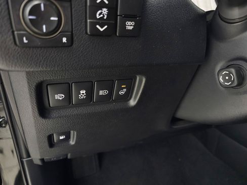 Certified 2023 Lexus GX 460 Premium AWD/4WD image 18