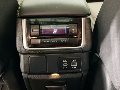 Used 2023 Subaru Ascent Onyx Edition AWD/4WD image 30