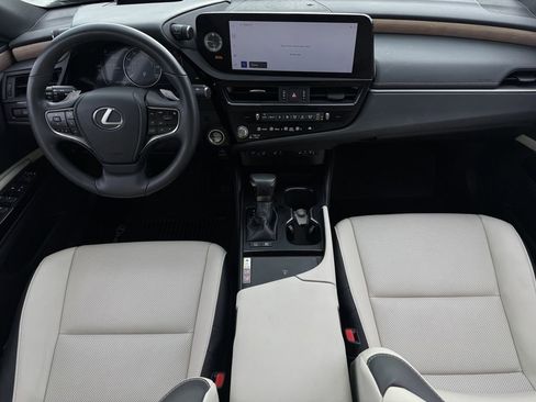 Used 2024 Lexus ES 300h w/ Premium Package FWD image 13