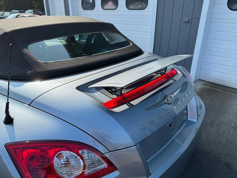 Used 2005 Chrysler Crossfire Limited RWD image 11