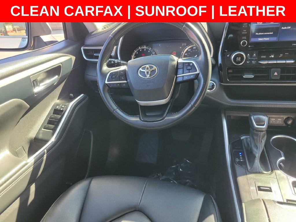 Used 2022 Toyota Highlander XLE FWD image 14