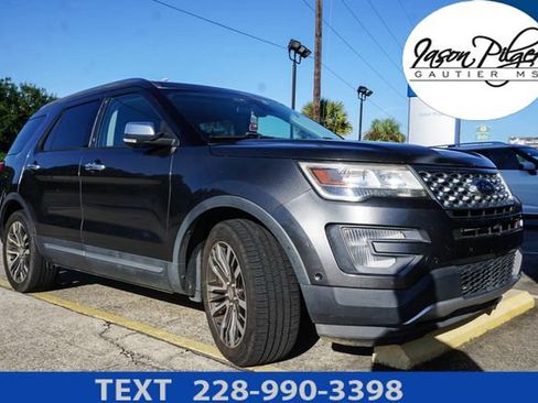 Used 2017 Ford Explorer Platinum AWD/4WD image 1