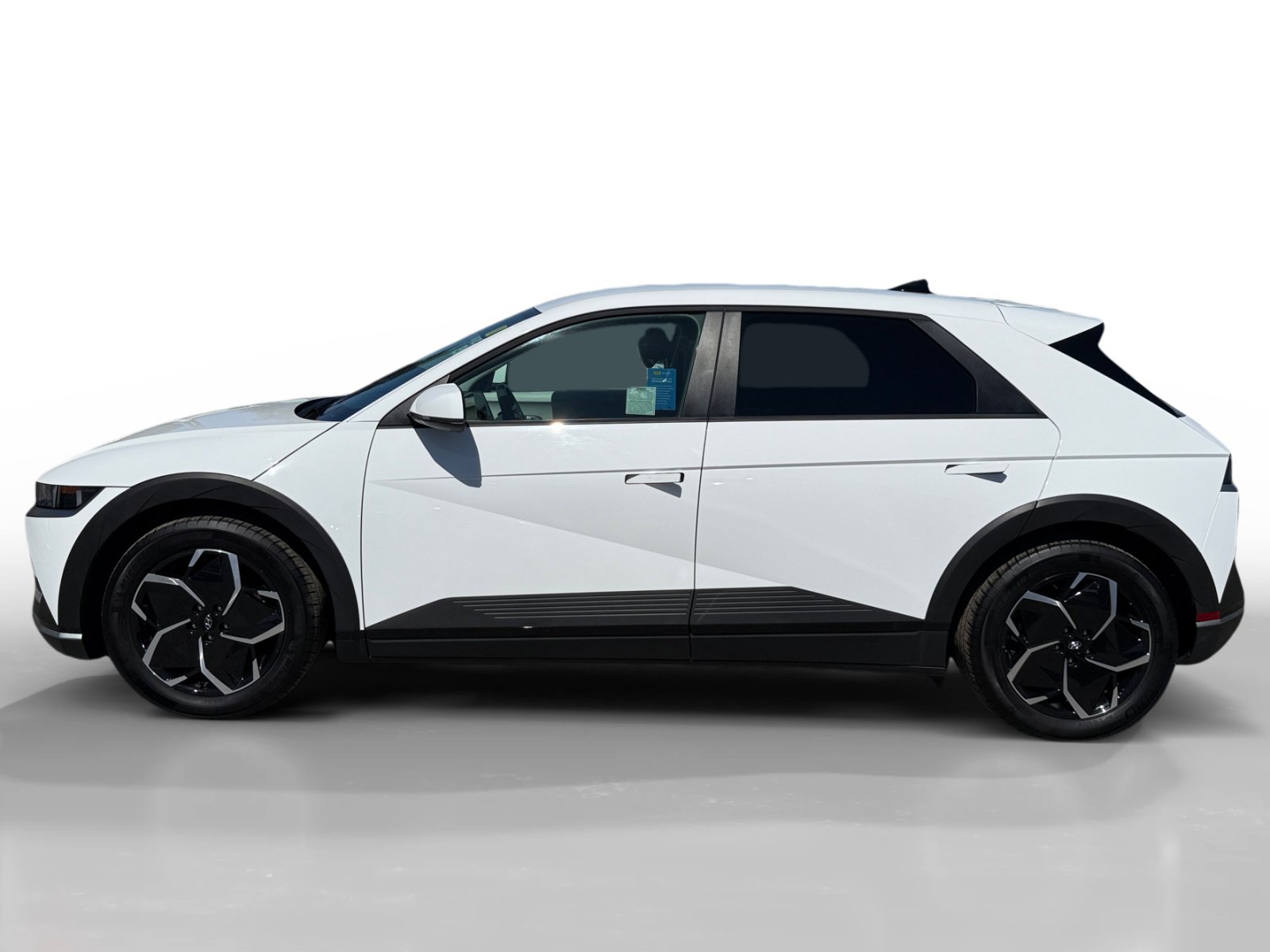 Certified 2024 Hyundai Ioniq 5 SEL RWD image 2