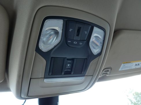 Used 2020 RAM 1500 Big Horn AWD/4WD image 32