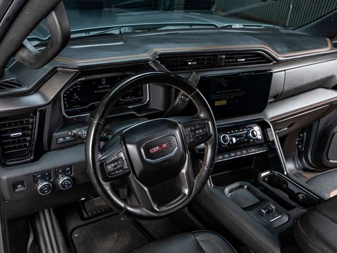 Used 2024 GMC Sierra 2500 AT4 w/ AT4 Premium Plus Package image 14