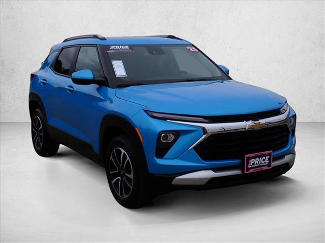 Used 2025 Chevrolet TrailBlazer LT AWD/4WD image 6