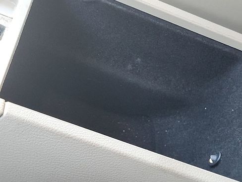 Used 2017 Jeep Grand Cherokee Limited w/ Luxury Group II image 12