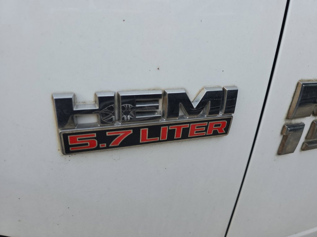 Used 2015 RAM 1500 Lone Star RWD image 2